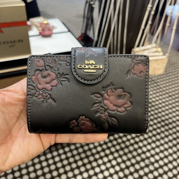 COACH Medium Corner Zip Wallet With Floral Print CCR20 Black/Wine Multi - Picture 1 of 7